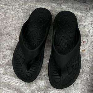 ☀️🌴Lynco Cushioned Sandals with Y-Strap Design